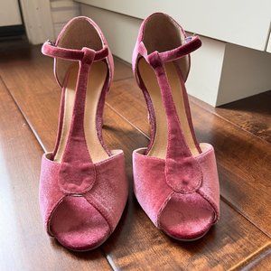 Chelsea Crew Blondie in Rose Velvet